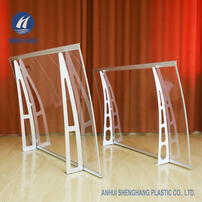 Auvent en polycarbonate solide étanche 4,6 pi × 3 pi avec supports métalliques Eco