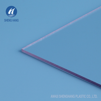 Le polycarbonate 4x8 protégé UV de poly feuille solide de carbonate de  lambrisse transparent