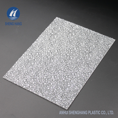 La feuille de relief noire en plastique de polycarbonate donnent à anti 2.5mm une consistance rugueuse UV profondément