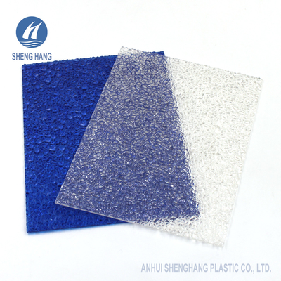 La feuille de relief noire en plastique de polycarbonate donnent à anti 2.5mm une consistance rugueuse UV profondément