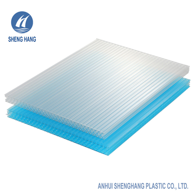 Le toit UV de polycarbonate de nid d'abeilles de la protection 50um lambrisse le poids léger de 10mm Multiwall