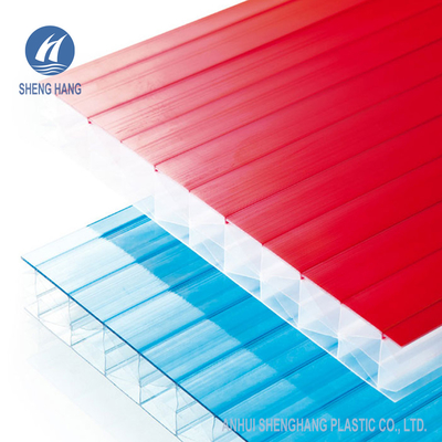 Le toit bleu de feuille de polycarbonate de Multiwall lambrisse la coextrusion 16mm cinq anti UV de mur